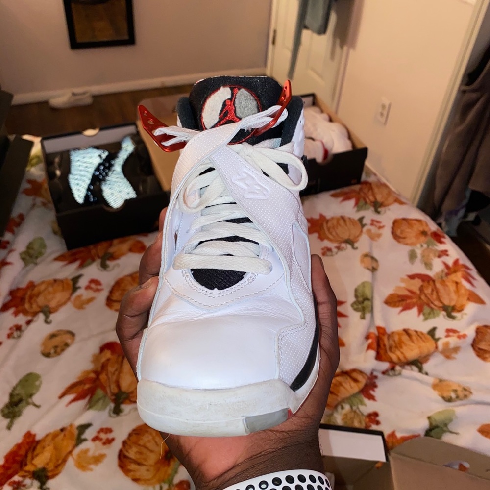 Jordan 8s - Picture 5 of 9